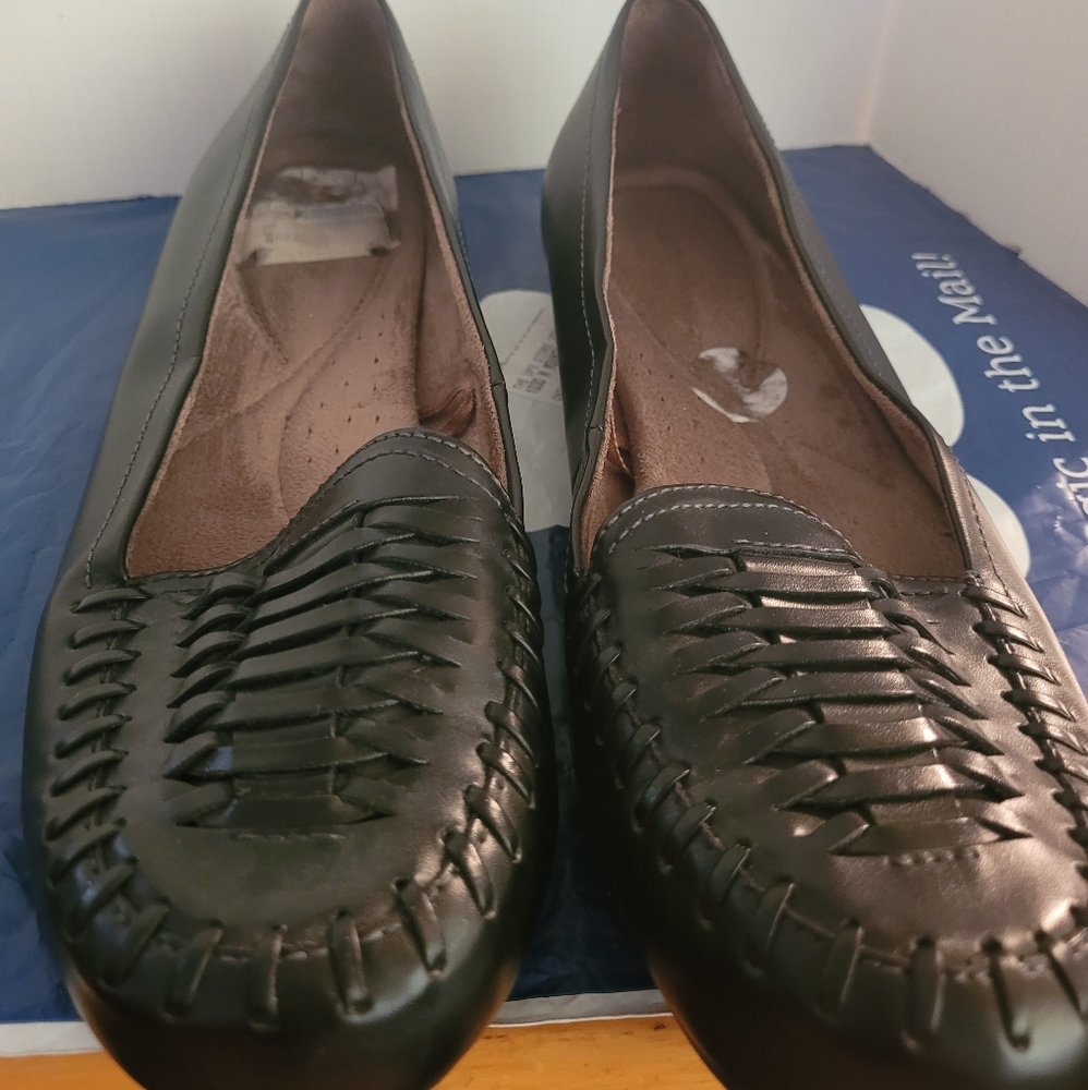 Natural Soul shoes by Naturalizer